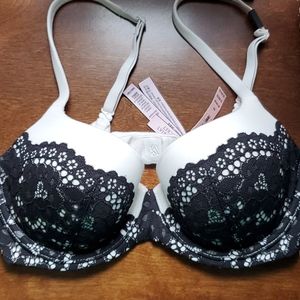 Victorias Secret Black lace and cream size 36b bra